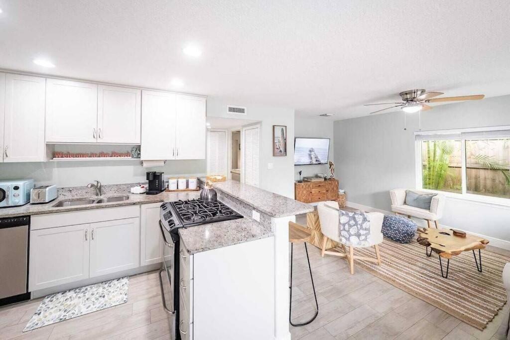 Beach House W/Putting Green/Game Rm/Rooftop Deck Cocoa Beach Extérieur photo